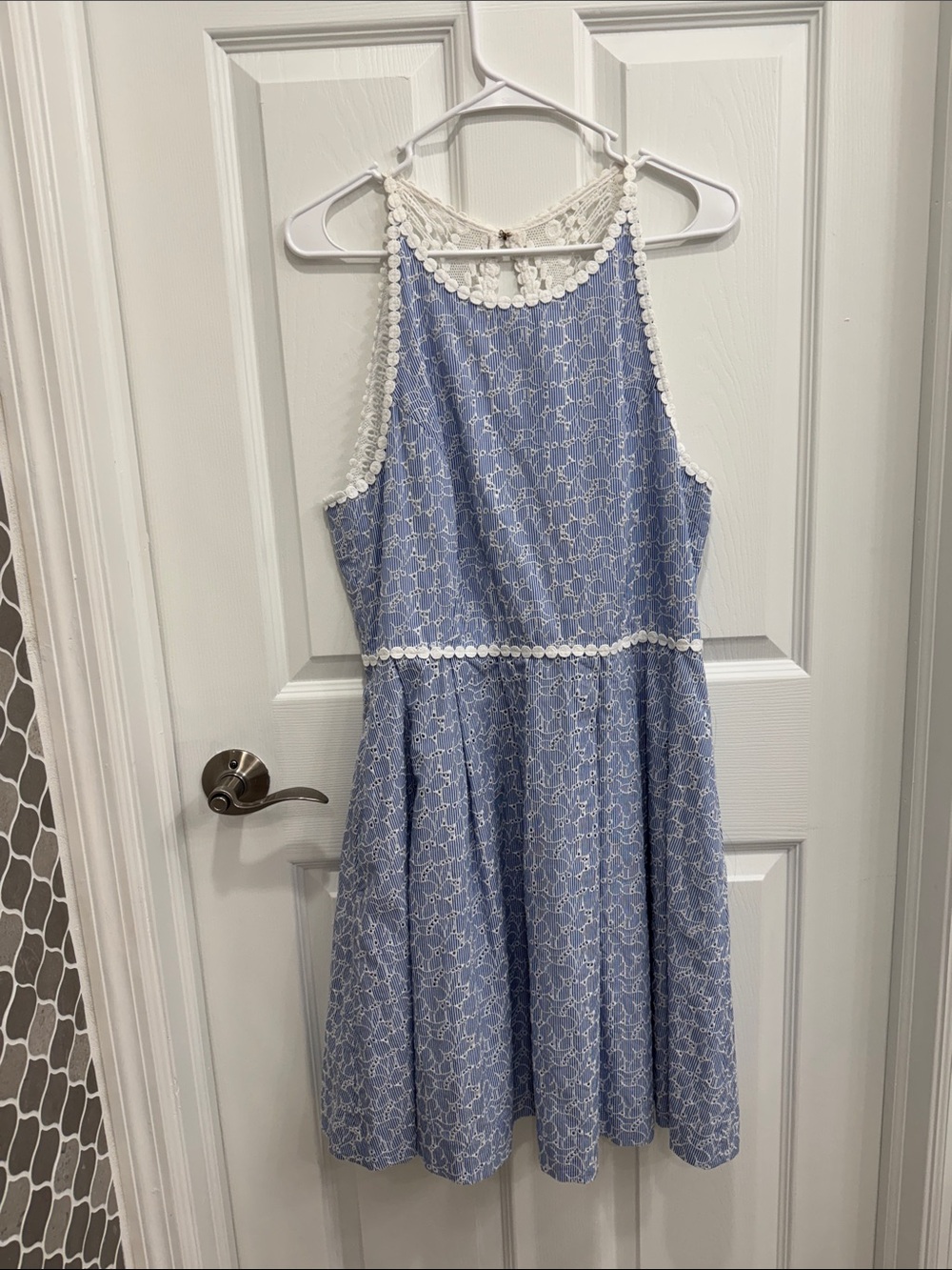 Lilly Pulitzer Blue and White Lace-Trim Halter Dress